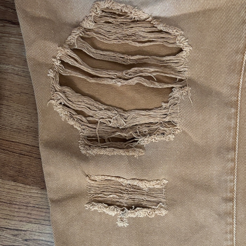 Vervet Distressed Tan Boyfriend Jeans- Size 31 - Picture 4 of 9